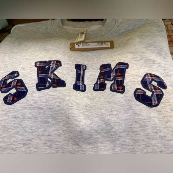SKIMS Plaid Logo Cotton Fleece Crewneck Sweatshirt SOLD OUT - Picture 4 of 5